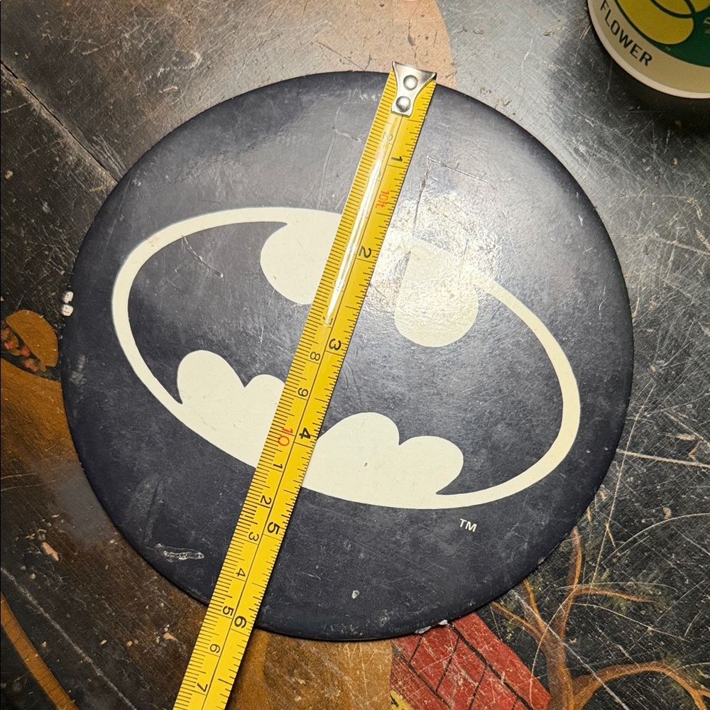 Giant DC COMICS Batman Button or Display - Picture 6 of 7